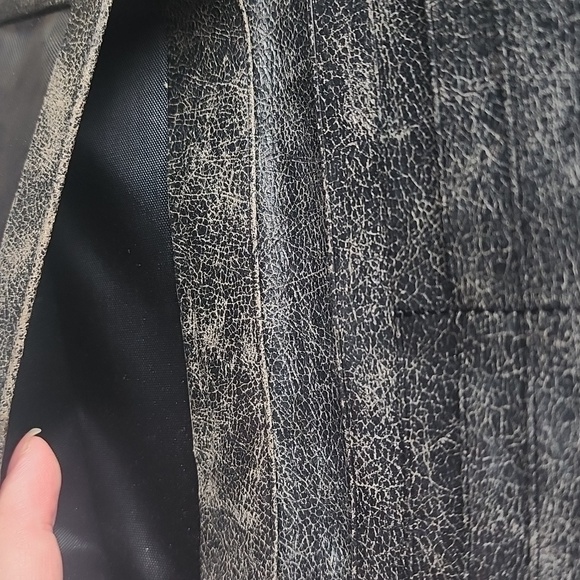 Vintage Y2K Isabella Fiore leather Wristlet Heart wallet - Picture 4 of 5